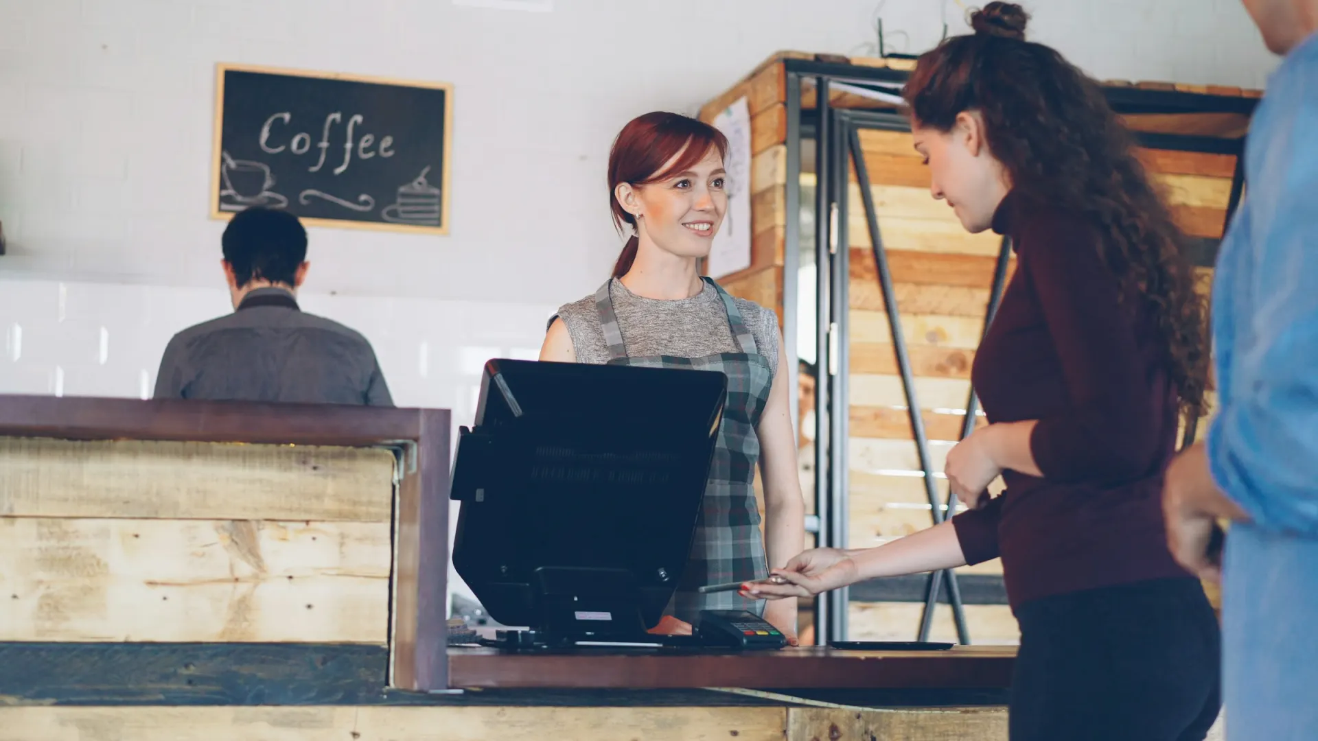Kafe ve Restoranlarda Masa, Adisyon ve Mutfak Akışını Hızlandırmanın Yolları